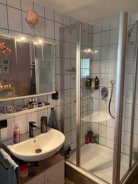 Bad - 4 Zimmer Etagenwohnung zum Kaufen in Engen