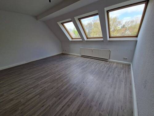 Wohnzimmer - 2 Zimmer Etagenwohnung zur Miete in Gelsenkirchen