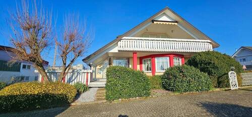 Südwestansicht - Mehrfamilienhaus, Wohnhaus mit 411,00 m² in Merdingen zum Kaufen