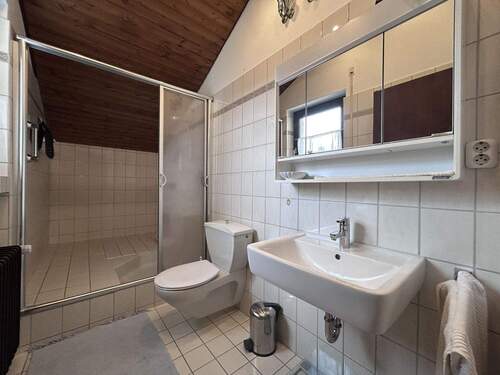 Duschbad Dachgeschoss - 