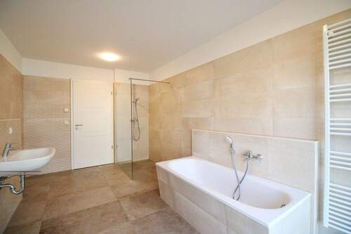 Badezimmer - 4 Zimmer Etagenwohnung in Kühlungsborn