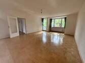 Wohnen Ansicht 1 - 3 Zimmer City-Wohnung mit zwei Balkonen, hell und gut geschnitten.