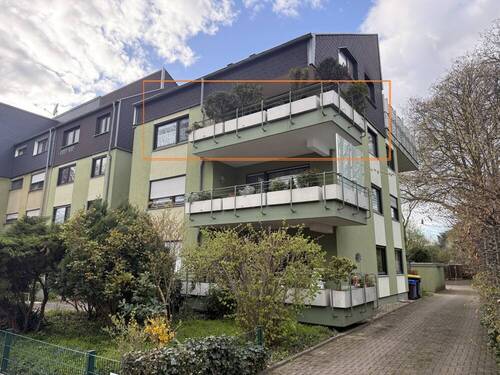 Außenansicht - Hier wird für Sie renoviert: ca. 65 m² Wohnung mit großer Loggia, Garage & gepflegtem Wohnumfeld