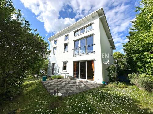 Gartenseite - 6 Zimmer Einfamilienhaus zum Kaufen in Hünfeld