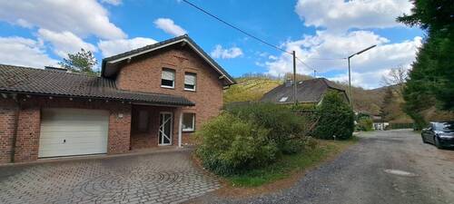 Bild... - 4 Zimmer Einfamilienhaus zum Kaufen in Herdorf