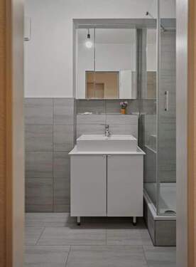 Bad 1 - Etagenwohnung mit 51,00 m² in Hannover zum Kaufen