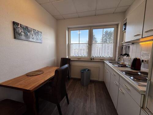 Einbauküche - Büro mit 120,00 m&sup2; in Rosengarten-Klecken zur Miete