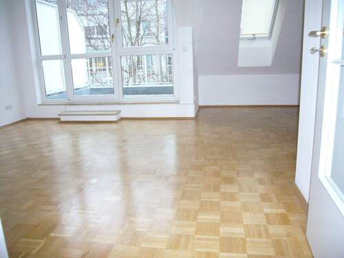 Musterfoto Wohnzimmer - Etagenwohnung mit 52,80 m&sup2; in Dresden zur Miete
