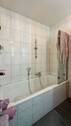 Bad mit Duschwanne - 
