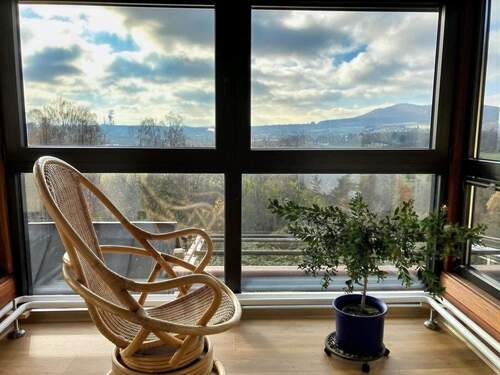 Erkerfenster mit traumhafter Sicht - Attraktive 2-Zimmerwohnung in begehrter Lage am Naturschutzgebiet Kassel-Dönche