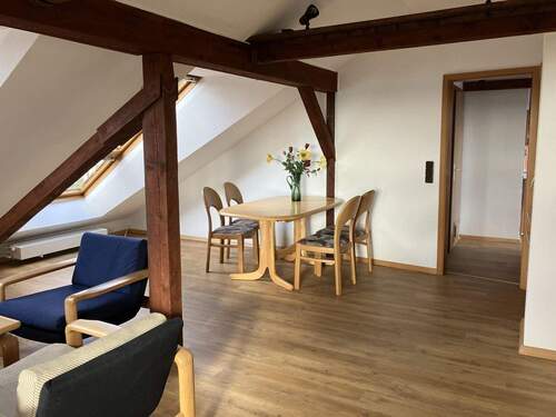 Wohn- und Esszimmer - 