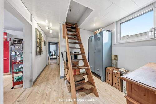 Zugang zum DG EG/OG Einheit - 