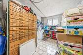 Hauswirtschaftsraum EG/OG Einheit - 9 Zimmer Mehrfamilienhaus, Wohnhaus zum Kaufen in Karlsruhe