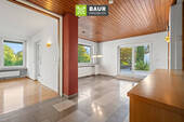Blick in den Wohn- und Essbereich - 