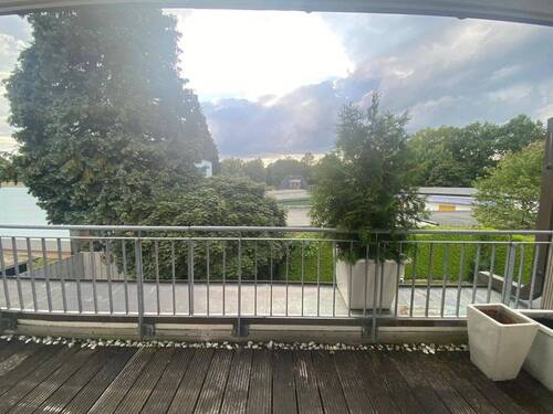 1. OG Terrasse SW Lerchenberg HH-Volksdorf - 