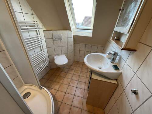 Duschbad im Spitzboden - 