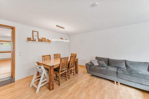 Wohnen / Essen - 3 Zimmer Etagenwohnung in Bondorf