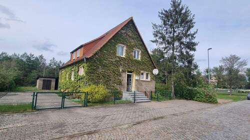 Bild 1 - Einfamilienhaus ehemaliges Praxisgebäude in ruhiger Lage