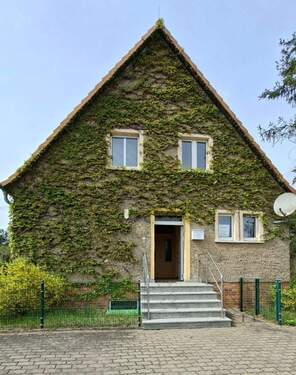 Bild 2 - 9 Zimmer Einfamilienhaus zum Kaufen in Viereck / ETS