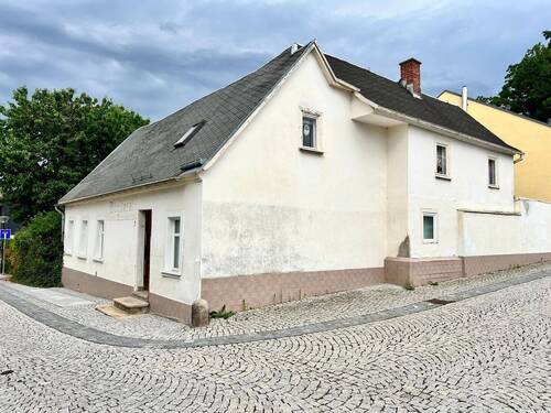 Seitenansicht - 7 Zimmer Einfamilienhaus in Treuen