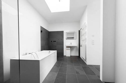 OG - Hauptbadezimmer - 