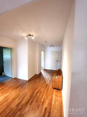Diele - Einfamilienhaus mit 360,00 m² in Bodenmais zum Kaufen