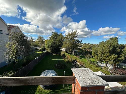 Blick von der Dachterrasse in den Garten - 