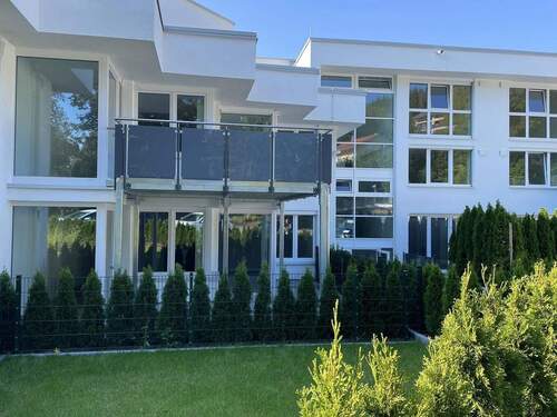 Außenansicht - 2-Zimmer-Wohnung im Herzen von Waldkirchen - Stadtleben trifft Naturidylle am Erlenhain