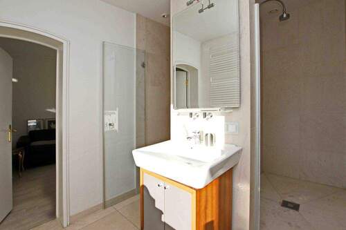 Badezimmer Erdgeschoss - 