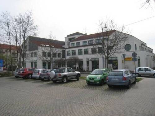 Parkplatz - Büro zur Miete in Bitterfeld-Wolfen