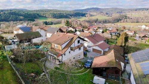 Draufsicht - 4 Zimmer Einfamilienhaus zum Kaufen in Grafenwiesen