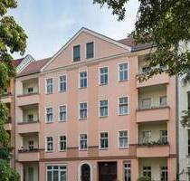 Vermietete 2-Zimmer-Altbauwohnung mit Balkon nahe Florakiez - Berlin
