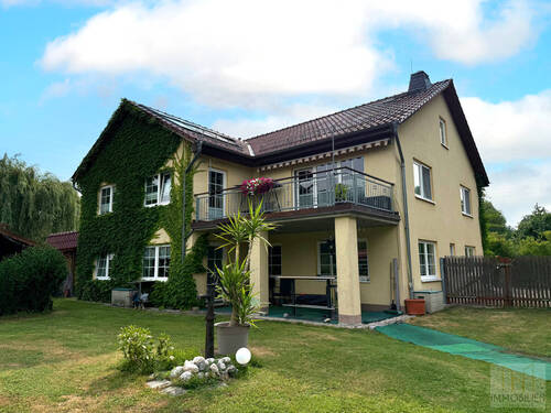 Rückansicht - 1 Zimmer Mehrfamilienhaus, Wohnhaus zum Kaufen in Bad Blankenburg