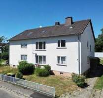 Doppelhaushälfte mit zwei Wohneinheiten und großem Garten in Kassel-Kirchditmold