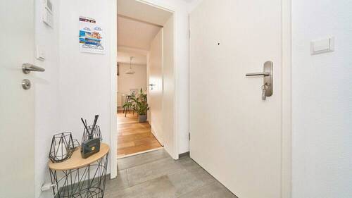 Wohnungseingangsbereich - 2 Zimmer Etagenwohnung in Freiberg am Neckar