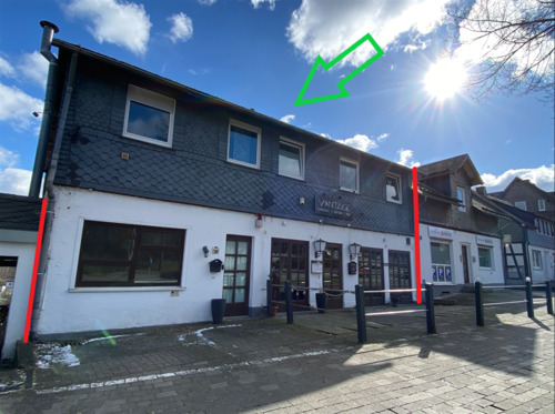 Ansicht Straße - 5 Zimmer Mehrfamilienhaus, Wohnhaus zum Kaufen in Schmallenberg