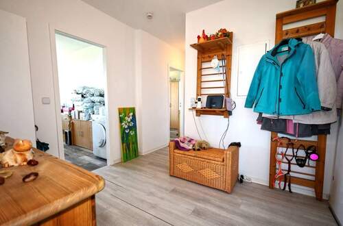 Diele - 3 Zimmer Etagenwohnung zum Kaufen in Mettmann