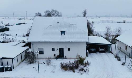 2 Hausansicht - 6 Zimmer Einfamilienhaus zum Kaufen in Moringen