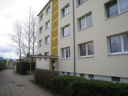 Eingangsbereich - 3 Zimmer Etagenwohnung zur Miete in Weißenfels