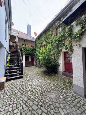 Innenhof rechts Zugang Treppenhaus - 
