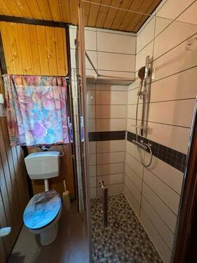 Badezimmer im EG rechts - 