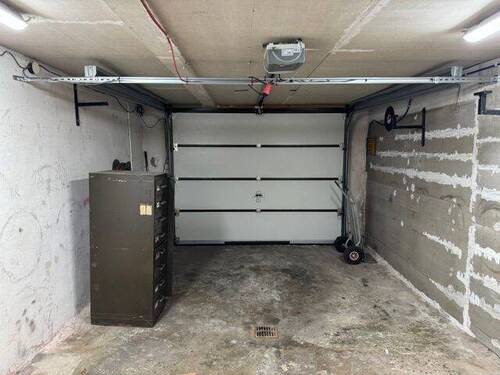 Garage im ehemaligen Ökonomieteil - 