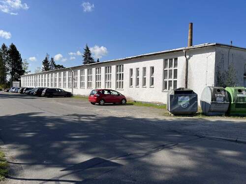 Halle - Halle zum Kaufen in Bernsdorf