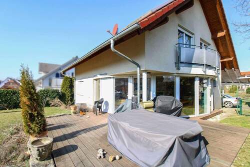 Terrasse - 7 Zimmer Einfamilienhaus zum Kaufen in Weil im Schönbuch