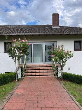 IMG_2440 - 5 ZKB, Wintergarten, EBK, TL-Bad Wa+Du, Gäste-WC, Garten, Carport, neue Heizung, ruhige Wohnlage