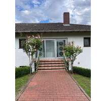 5 ZKB, Wintergarten, EBK, TL-Bad Wa+Du, Gäste-WC, Garten, Carport, neue Heizung, ruhige Wohnlage - Stadecken-Elsheim