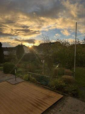 Blick in den Garten - 3 Zimmer Etagenwohnung zur Miete in Fulda
