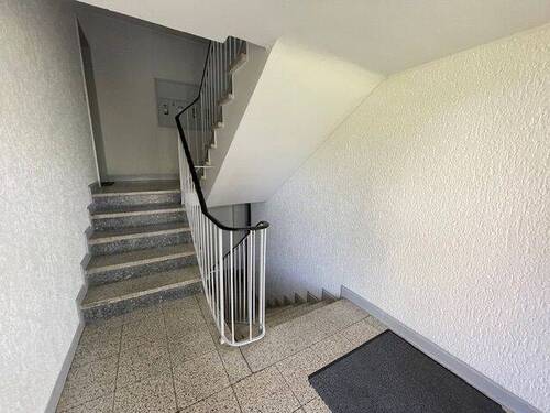 Treppenhaus - Mehrfamilienhaus, Wohnhaus in Leichlingen zum Kaufen
