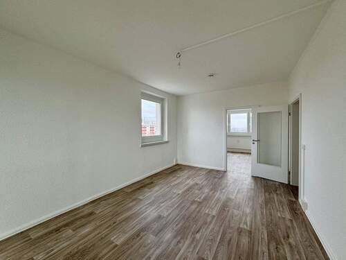 Wohnzimmer - Etagenwohnung mit 71,60 m&sup2; in Chemnitz zur Miete