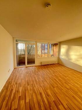 Wohnzimmer - 3 Zimmer Etagenwohnung zur Miete in Eckernförde